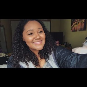 Meet your Posher, Erica